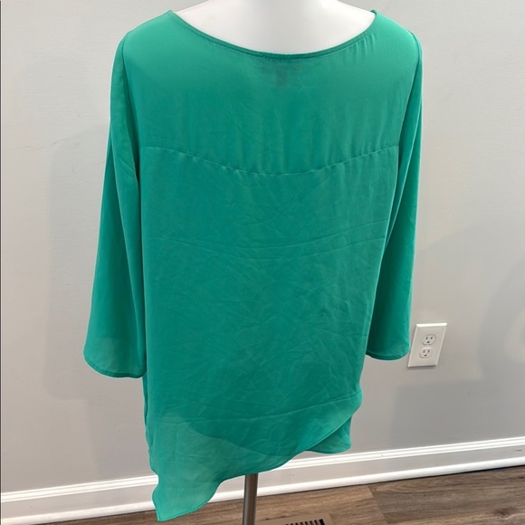 *flaw The Limited Medium Green Boxy 3/4 Sleeve Blouse - Picture 6 of 9